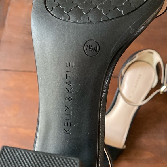 NWB Kelly & Katie Hailee Heels, 7.5 - Picture 12 of 14